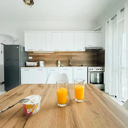 The Anchors Rest * Durrës