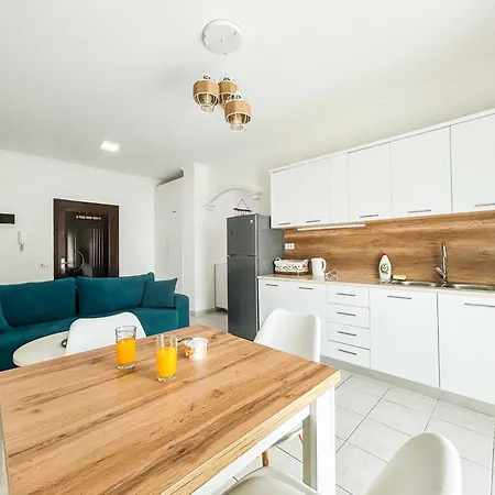 The Anchors Rest * Durrës