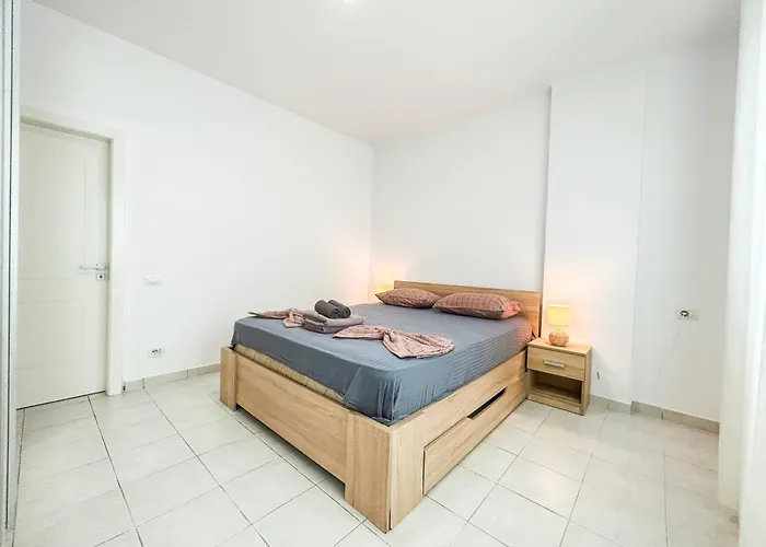 Апартаменты The Anchors Rest Дуррес